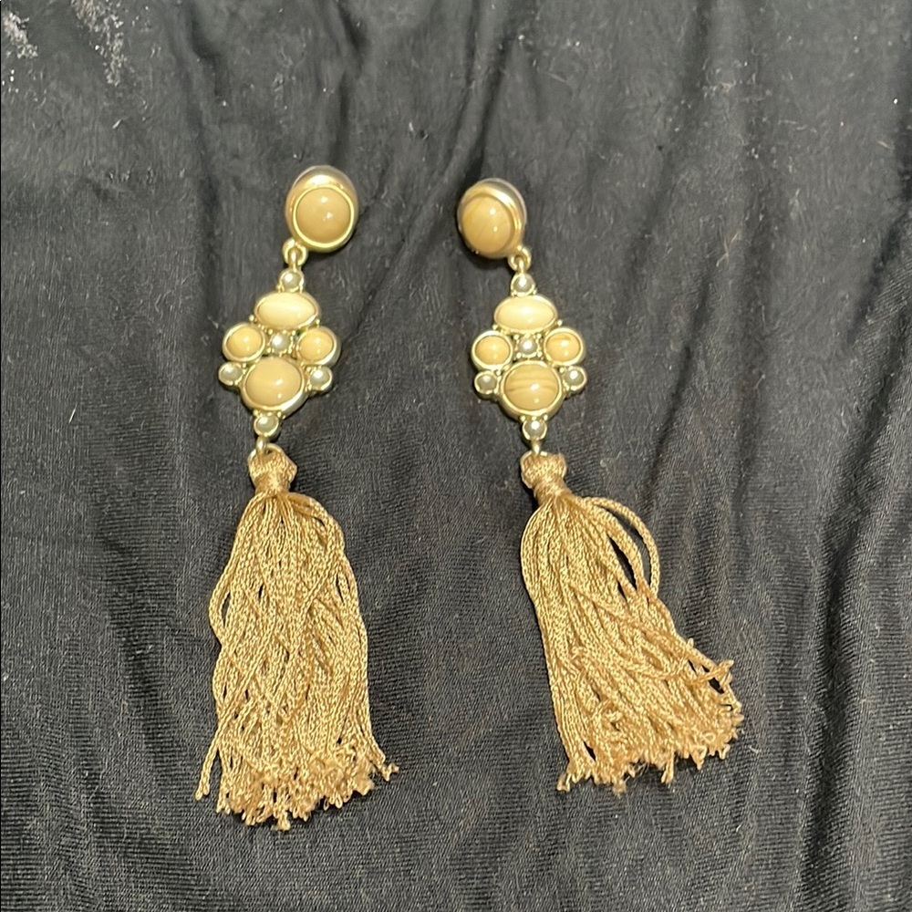 Chico’s tassel shoulder duster chandelier earrings